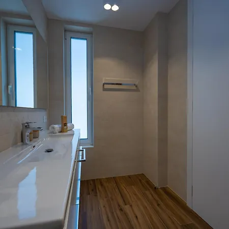 Luxury Penthouse Sara Apartman
