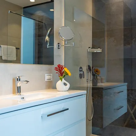 Apartman Luxury Penthouse Sara *