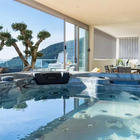 Luxury Penthouse Sara Makarska