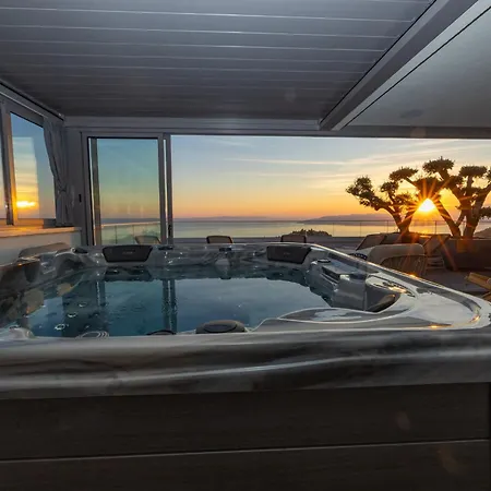 Luxury Penthouse Sara Makarska