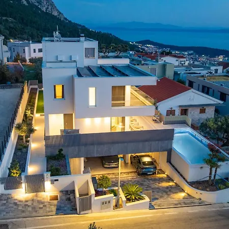 Apartman Luxury Penthouse Sara *